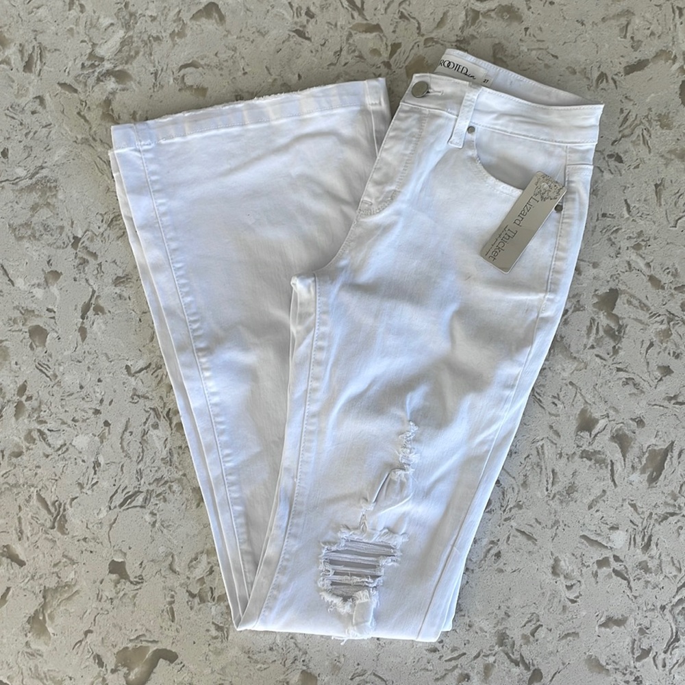 NWT white flare jeans distressed